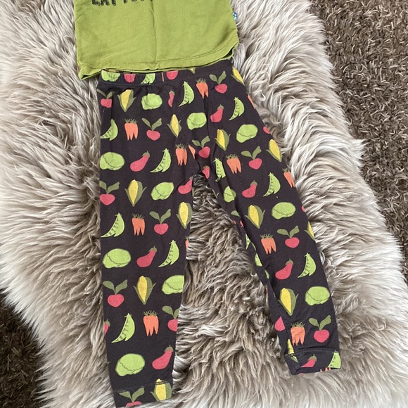 Kickee bamboo toddler pjs - Picture 3 of 5